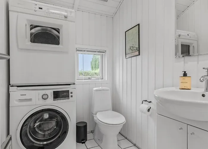 3 Bedroom Awesome In Broager