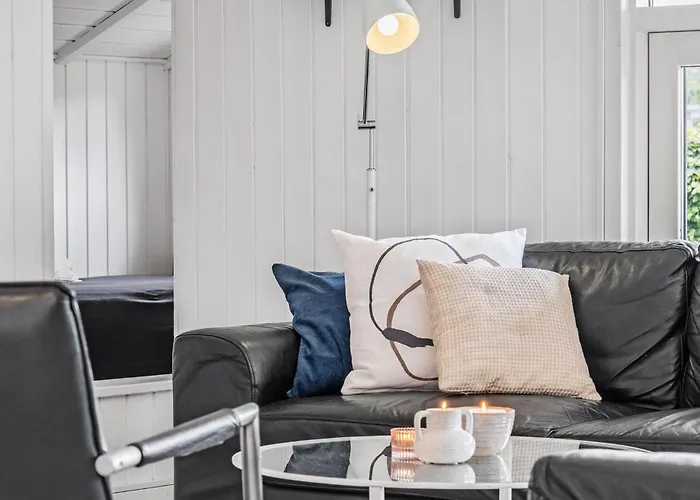 3 Bedroom Awesome In *