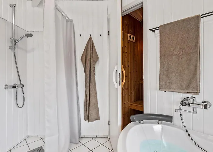 3 Bedroom Awesome In * Broager